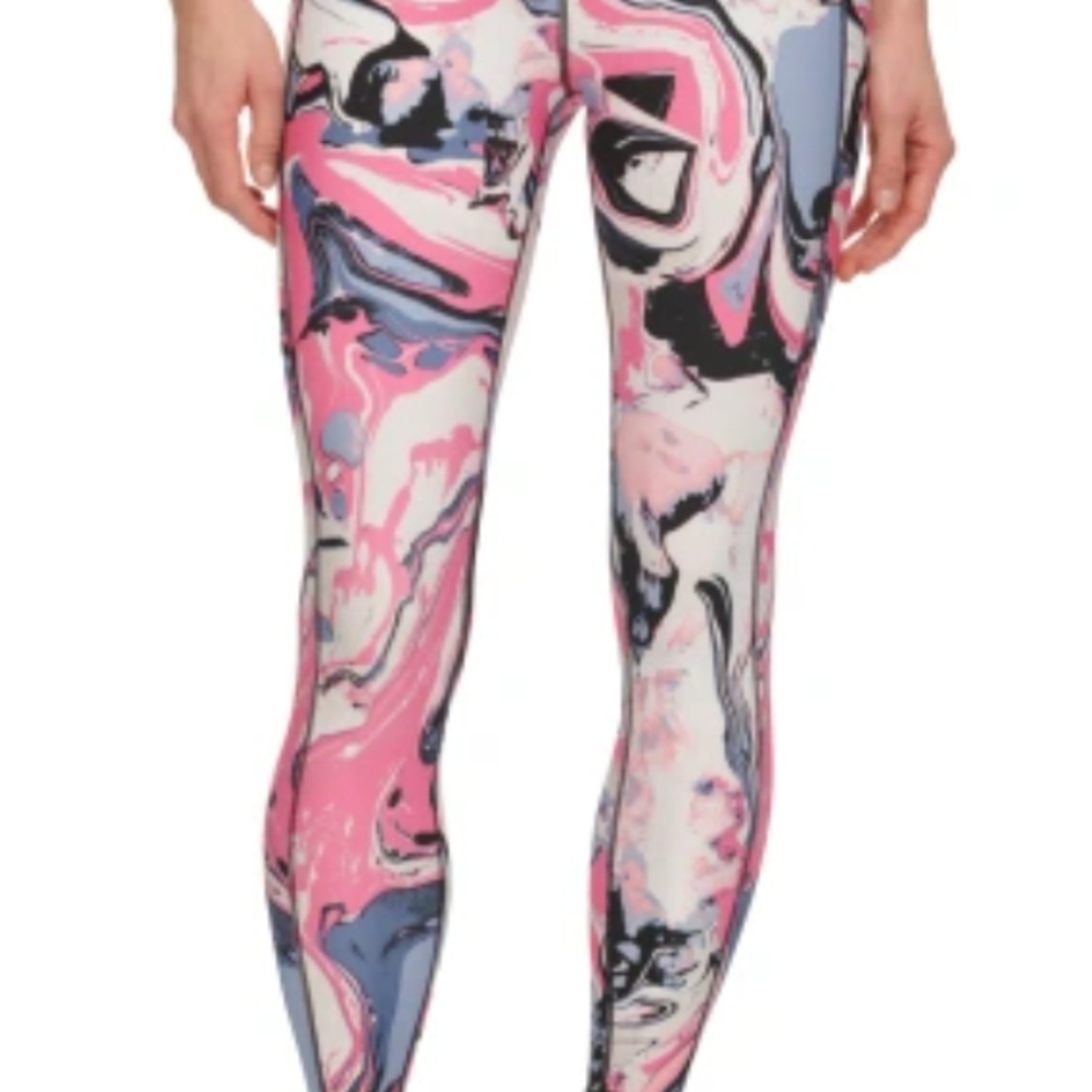 DKNY Woman Leggings**NEW WITH TAGS